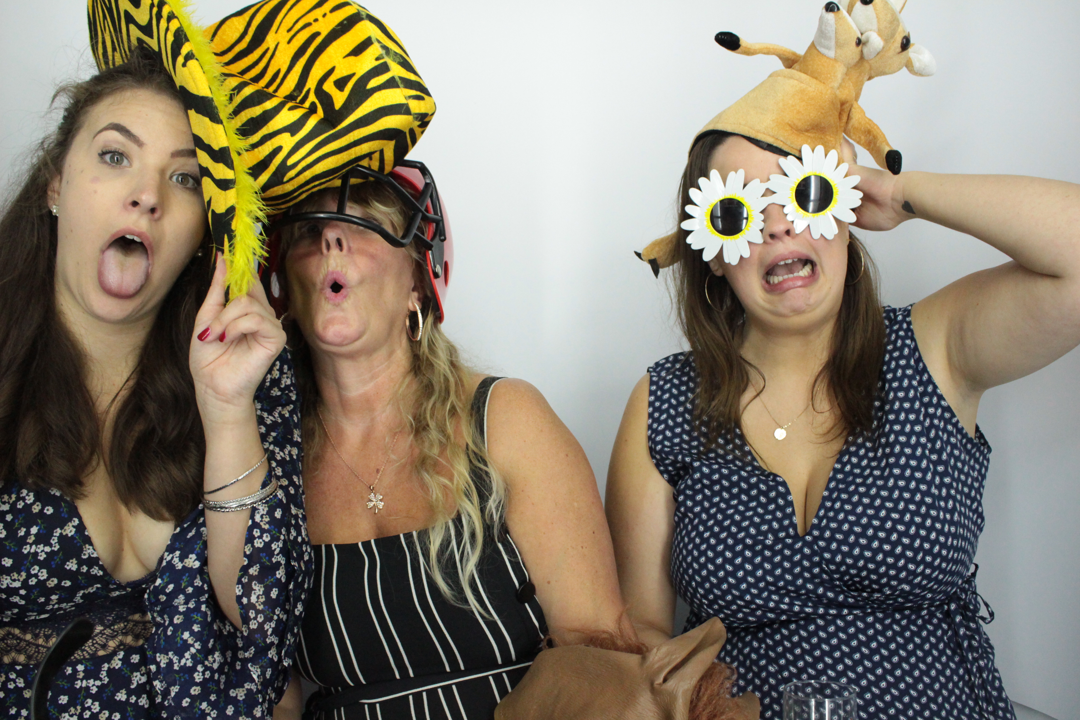 Martin & Colleen’s Joint 50th | View more photos from the event at gallery.myphotoboothexperience.co.uk/u/MyPhotoBoothExperienceLtd/Martin-Colleen’s-Joint-50th